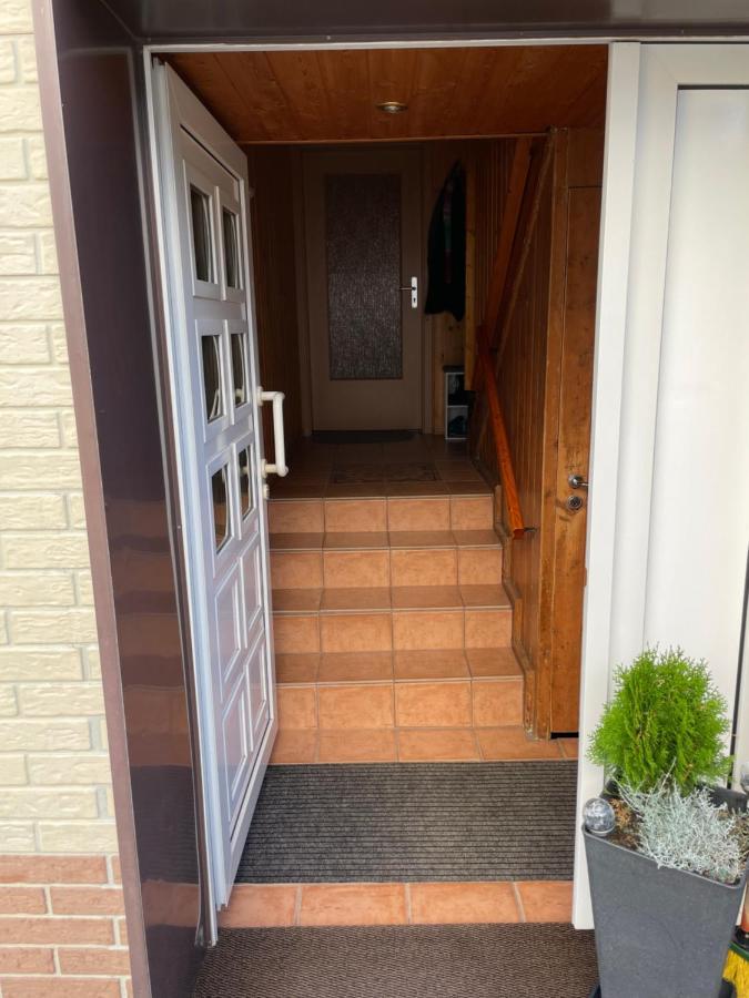 Christels Ferienwohnung 2 In Thale Mit Ueberdachter Terrasse, Kueche Mit Tv & Geschirrspueler エクステリア 写真