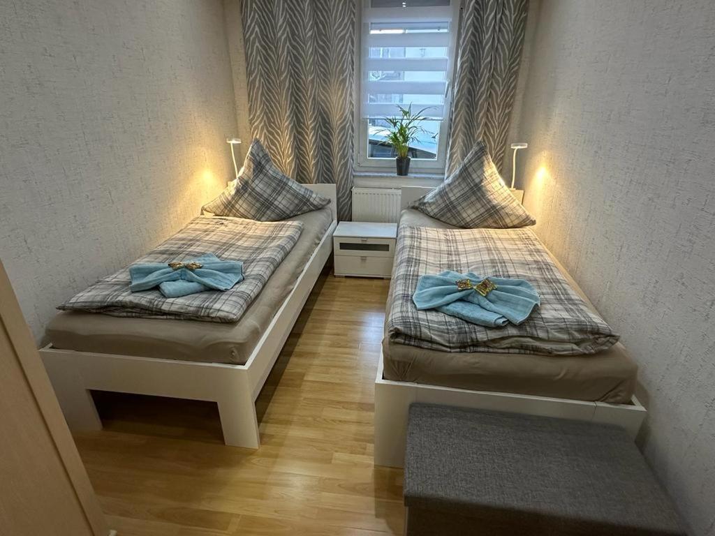 Christels Ferienwohnung 2 In Thale Mit Ueberdachter Terrasse, Kueche Mit Tv & Geschirrspueler エクステリア 写真