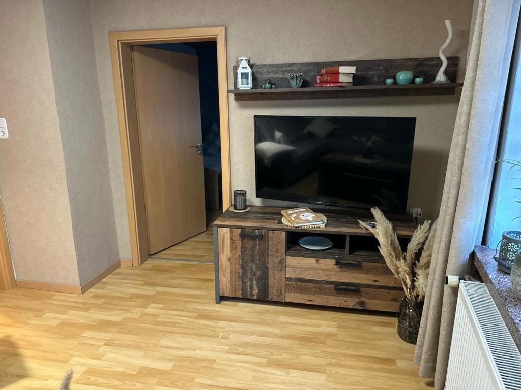 Christels Ferienwohnung 2 In Thale Mit Ueberdachter Terrasse, Kueche Mit Tv & Geschirrspueler エクステリア 写真