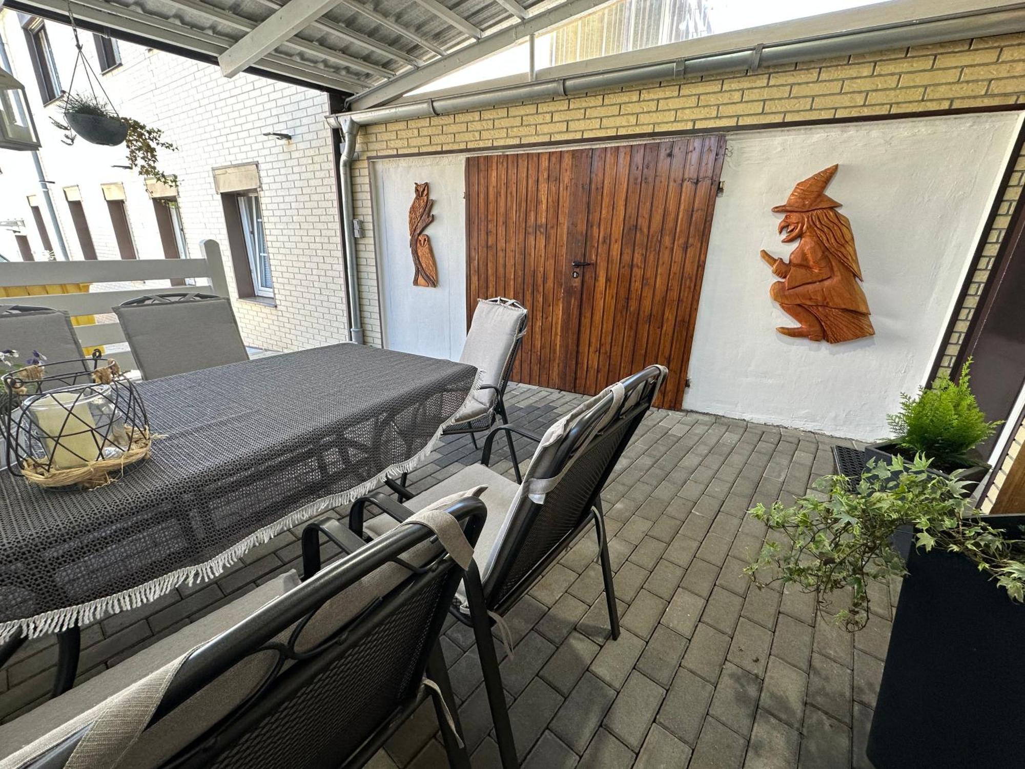 Christels Ferienwohnung 2 In Thale Mit Ueberdachter Terrasse, Kueche Mit Tv & Geschirrspueler エクステリア 写真