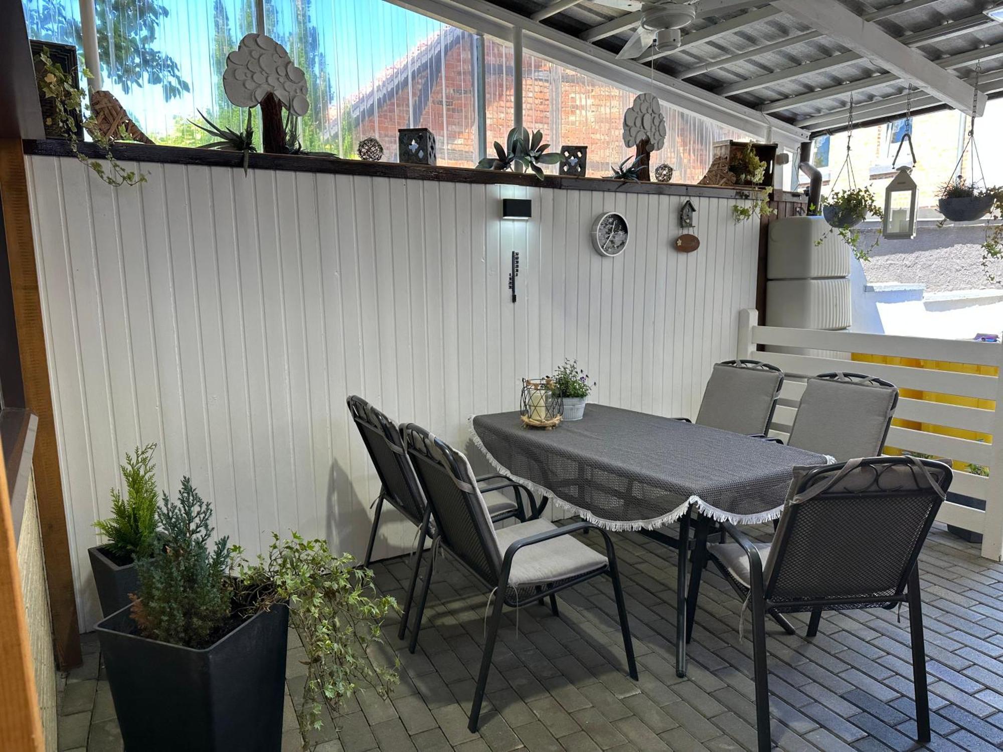 Christels Ferienwohnung 2 In Thale Mit Ueberdachter Terrasse, Kueche Mit Tv & Geschirrspueler エクステリア 写真